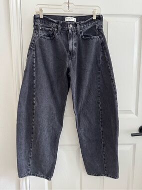 Abercrombie & Fitch CURVE LOVE Washed/Faded Black Mid-Rise Barrel Jeans
